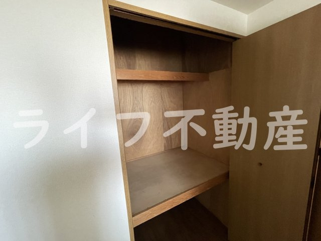 グランディールシャトーの収納|ちょっとした収納スペースも充実しています