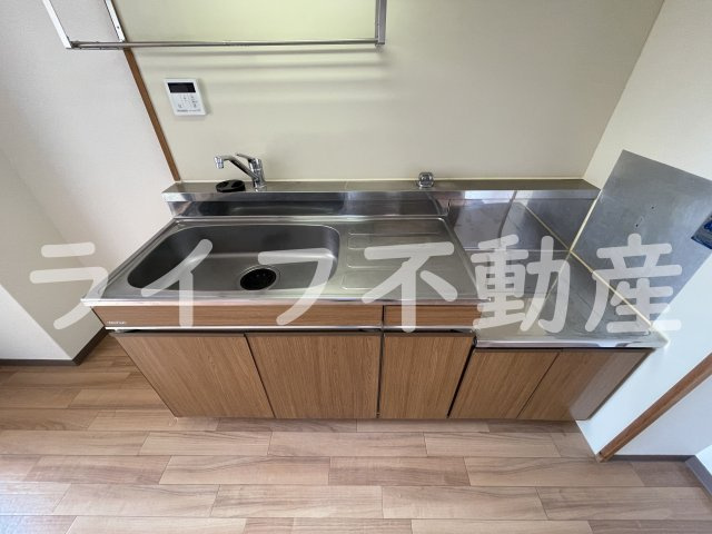 グランディールシャトーのキッチン|コンパクトなキッチンで掃除もラクラク