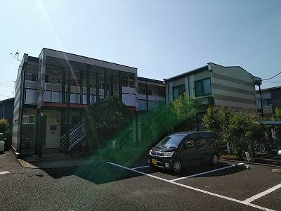 レオパレスアリエッタの外観|外観は落ち着いています