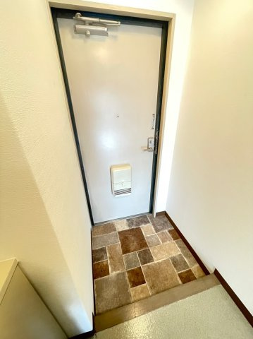 アショカニーローズ館の玄関|落ち着いた玄関です