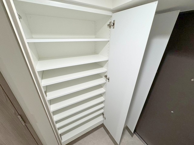 STANDZ新大阪の収納