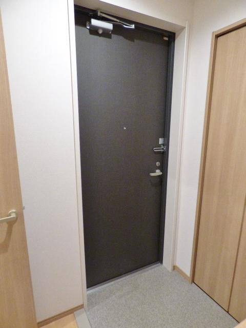 パインヒルズの玄関|落ち着いた玄関です