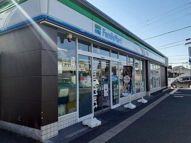 グリーンビュウの周辺|ファミリーマートまで1300m