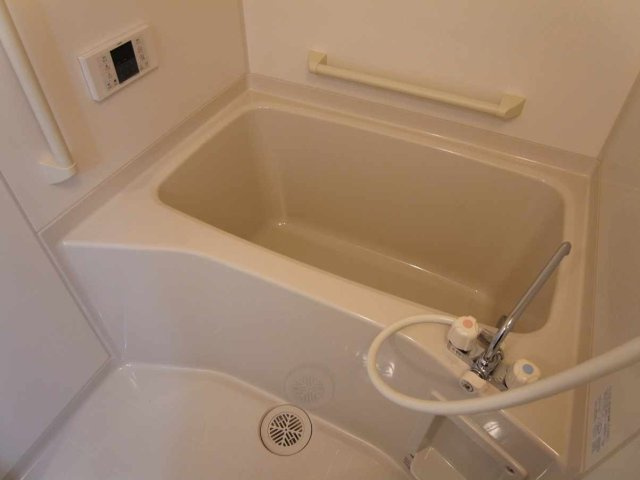 レオネクストフォレスタ　湘南の浴室|仕様、設備は現況と異なる場合があります。