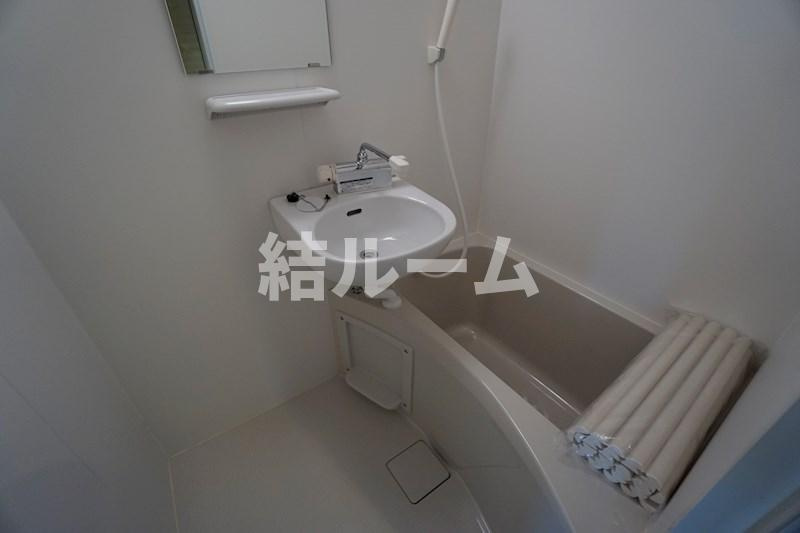 中野区若宮２丁目のアパートの浴室