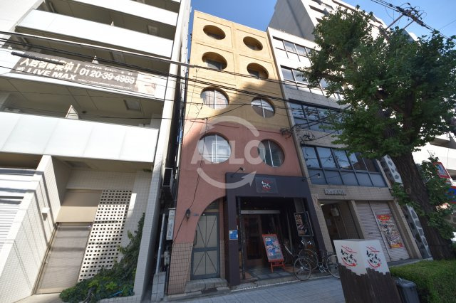 UTビル