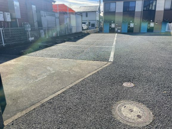レオパレスおゆみ野Ｂ棟の駐車場