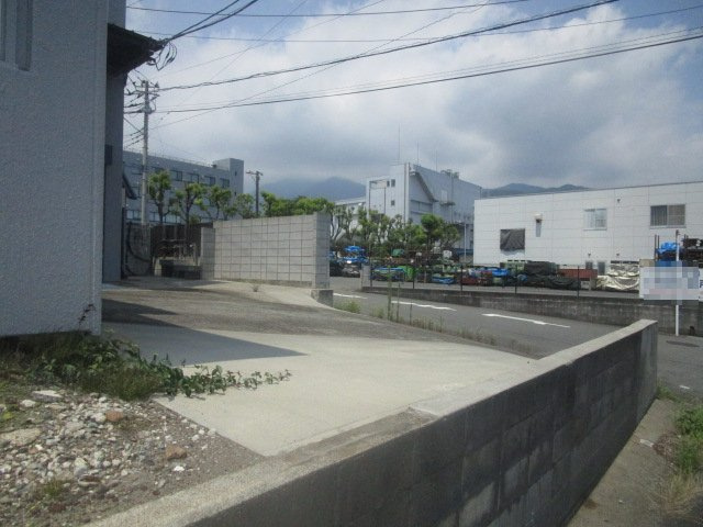 秦野市曽屋の倉庫