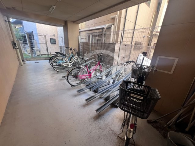 美章園メゾン寿のその他共用部分|美章園メゾン寿　駐輪場