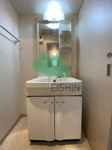 ネストピア県庁前の洗面所|シンプルで使いやすい洗面台です！