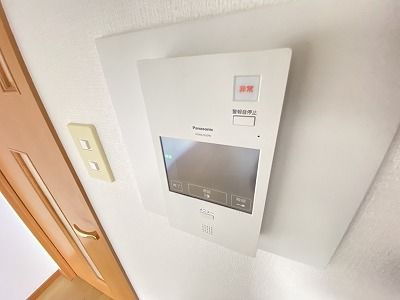 ピュアドームリバーサイド天神の玄関