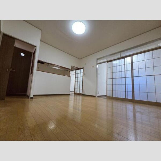 【居間・リビング】グランド三栄
