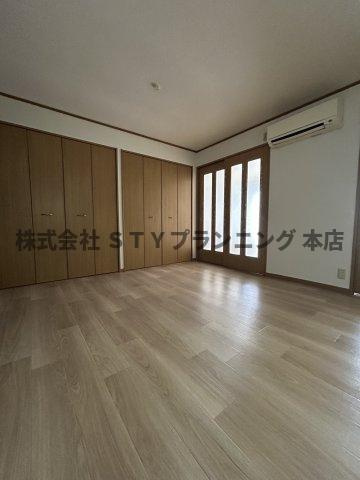 仲介手数料0円！パークサイドなかしまの居間・リビング