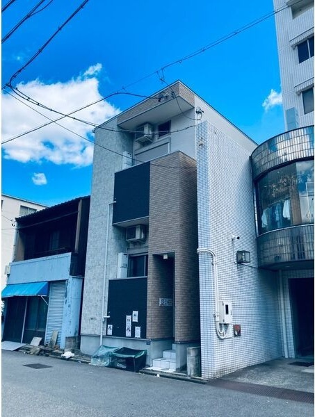 ディアコート新栄の外観