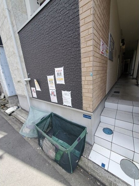 ディアコート新栄のエントランス