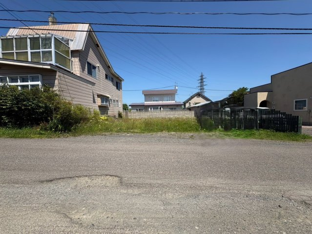 緑ヶ岡５丁目11-1貸家の駐車場