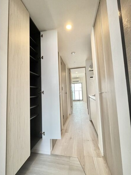 S-RESIDENCE上前津駅前の玄関