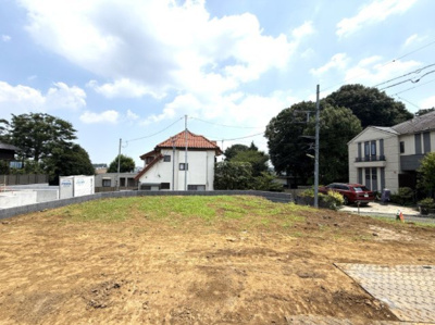 【外観】 | 【仲介手数料４６０万円が無料！】■成城学園駅１２分■東南角地■高台からの眺望良好 | 決算キャンペーン中！
家計応援サービスの限界に挑戦中！
詳細は「諸費用」欄をご確認下さい！
■成城学園駅１２分（坂のない道のり）
■東南角地
■高台からの眺望良好
■各ハウスメーカーをお安くご紹介可