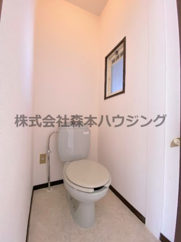【トイレ】 | 　ハイツ千鶴1 | ゆったりとした空間のトイレです