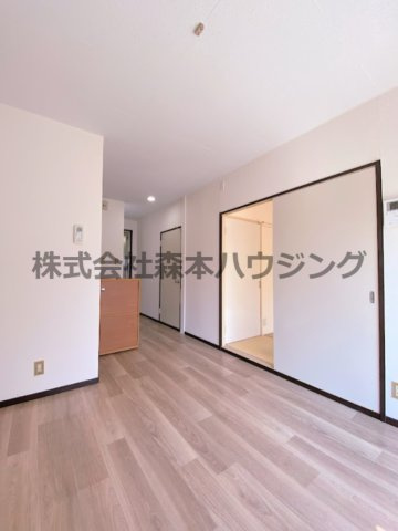 【居間・リビング】 | 　ハイツ千鶴1 | 広々としたキッチンスペースです