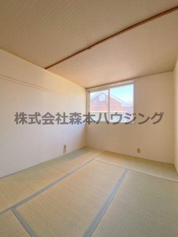 【和室】 | 　ハイツ千鶴1 | 落ち着いた雰囲気の和室付きです