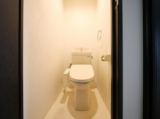 【トイレ】 | リエトコート福島 | 落ち着いた色調のトイレです
