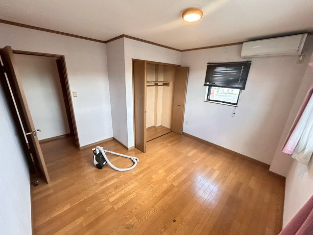 刈谷市半城土貸店舗の内装
