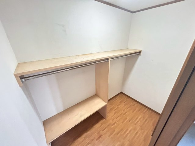 刈谷市半城土貸店舗の内装