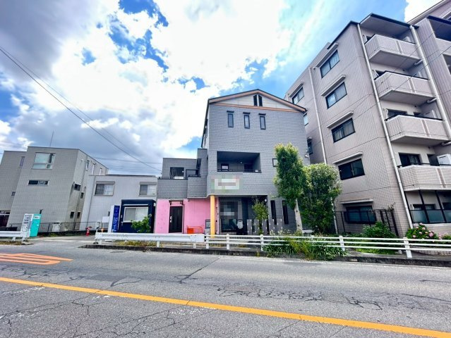 刈谷市半城土貸店舗の外観