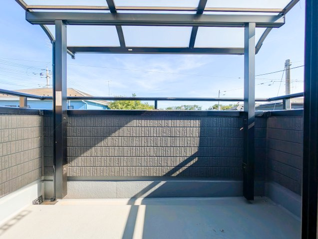 中古戸建て　昭島市美堀町2丁目のバルコニー|【outward appearance】
◆バルコニー◆家から望む空はブルースカイ。隔てるものは何もなく、そこにあるのは青い空と白い雲の景色がこの街の彩りを演出している。