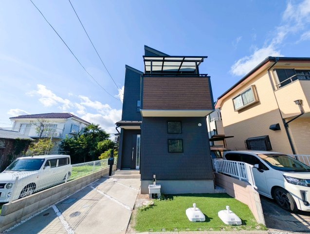 中古戸建て　昭島市美堀町2丁目の外観|【A place that feels right】◆自然と人が集まる◆
広がりを感じる住空間と、手触りのある落ち着いた雰囲気。
ここで重ねる毎日が、暮らし方そのものを静かに変えていく。