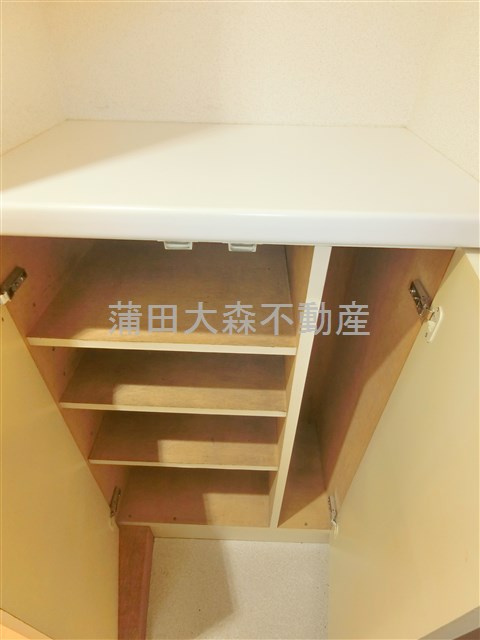 コスモリード蓮沼の設備|玄関収納