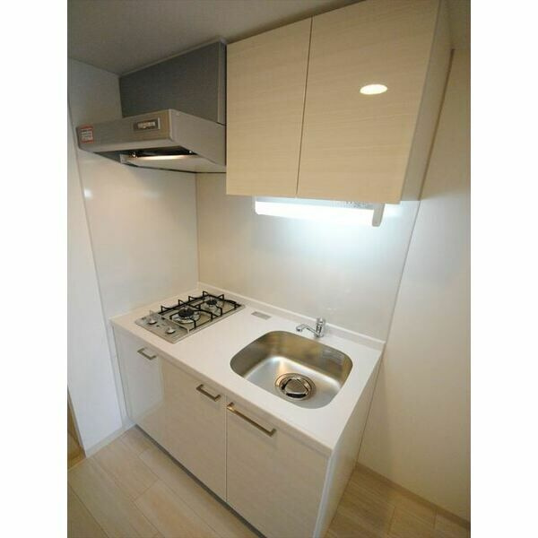 エスリード難波ステーションゲートノーステラスのキッチン