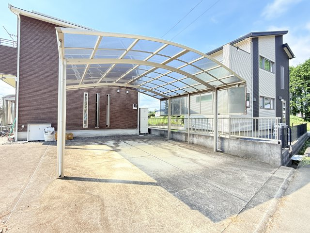 【オール電化】小美玉市納場中古戸建の駐車場