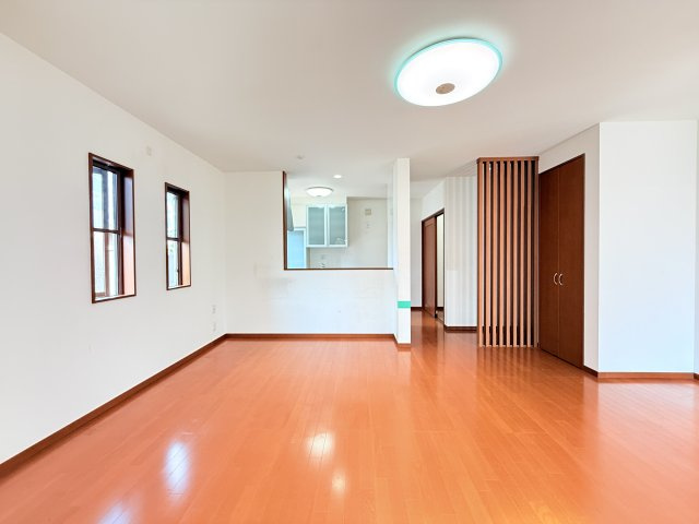 【オール電化】小美玉市納場中古戸建の居間・リビング