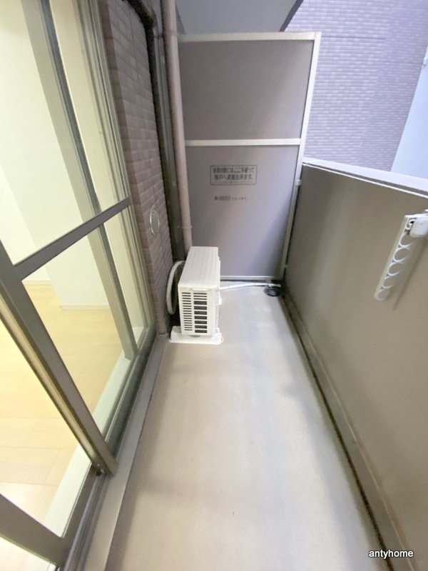 エスレジデンス本町マークス　仲介手数料無料のバルコニー