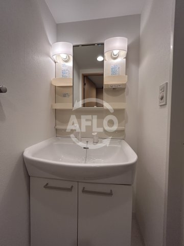 フォレステージュ江坂垂水町の独立洗面台|フォレステージュ江坂垂水町　洗面台