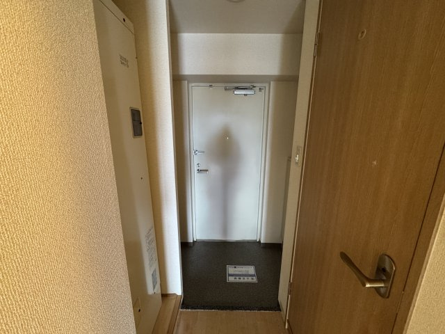 フロン・ツオーネの玄関
