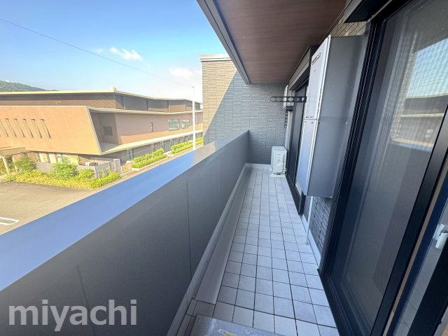 シャーメゾンプレミアス下助任【BELS認証】のバルコニー