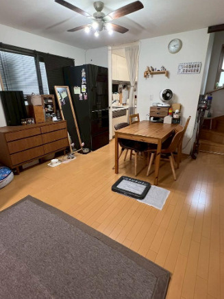 香里北之町　中古一戸建ての居間・リビング|LDK10.9帖
■物件内覧・資金計画相談・住宅ローン相談、リフォーム相談、お問合せ受付中■
※当日・翌日のご内覧、ご相談はお電話でのお問合せがスムーズです！