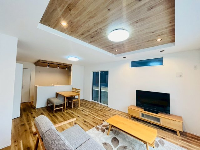 ♪沖縄市登川-3号棟（全5邸）の居間・リビング|お気軽にお問い合わせください♪