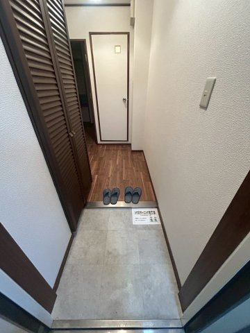 ハイム西宮北口の玄関