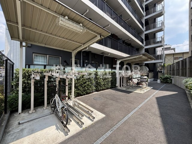 【その他共用部分】 | KDXレジデンス上石神井Ⅱ | 自転車置き場