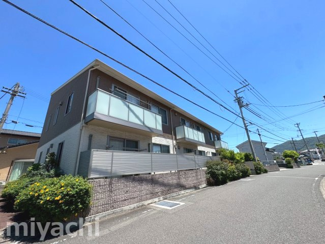 徳島市中島田町２丁目のアパート