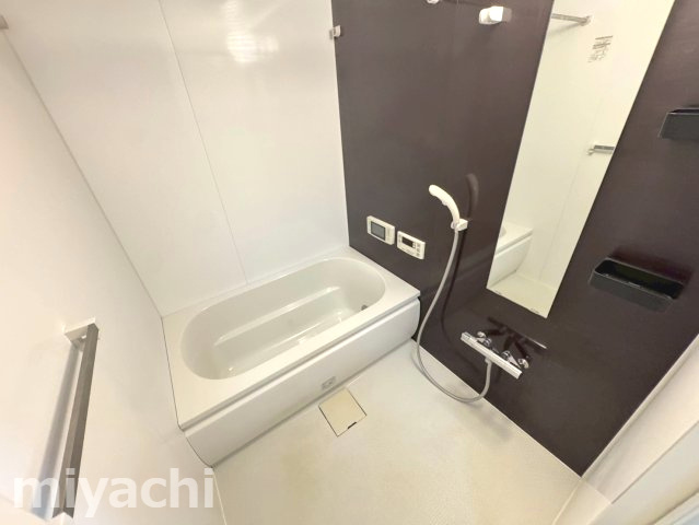 徳島市中島田町２丁目のアパートの浴室