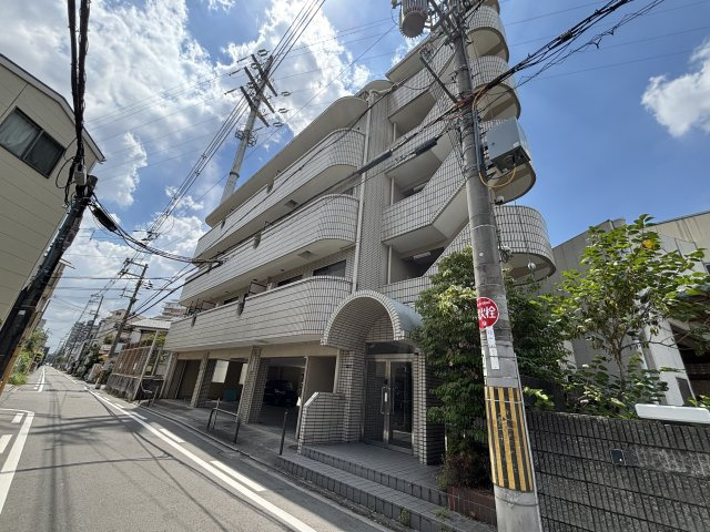 マンションアフルエンスの外観