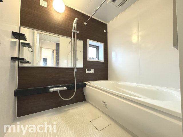 シャーメゾン庄町の浴室