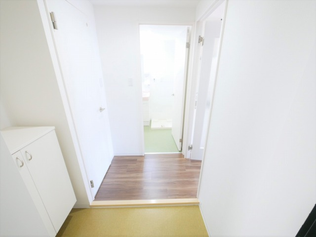 HRフロントリーガル城北の玄関