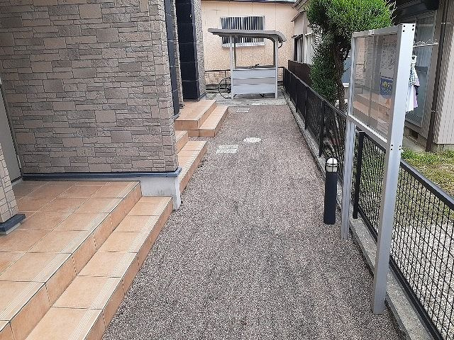 メゾンデイジーのエントランス