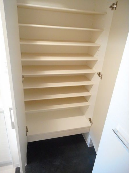 S-RESIDENCE葵の玄関